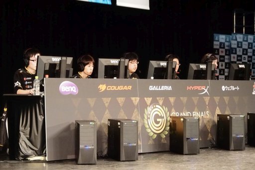 画像ギャラリー No.029のサムネイル画像 / JCG主催のe-Sportsイベント「JCG Premier Grand Finals 2016」フォトレポート。「BF4」「Hearthstone」「SC2」「CS:GO」の4タイトルで激戦が展開