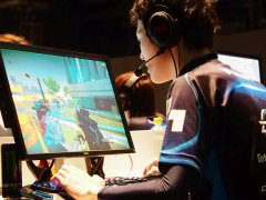 JCG主催のe-Sportsイベント「JCG Premier Grand Finals 2016」フォトレポート。「BF4」「Hearthstone」「SC2」「CS:GO」の4タイトルで激戦が展開