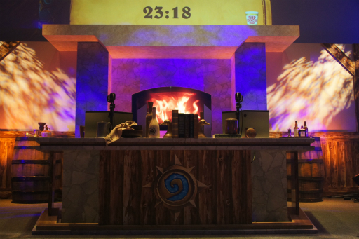 画像ギャラリー No.009のサムネイル画像 / 「Hearthstone Chapmpionship Tour 2018 Tokyo Tour Stop」は，日本人プレイヤーのhinaya選手が優勝。世界選手権に向けて前進