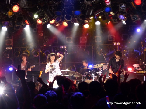 画像ギャラリー No.012のサムネイル画像 / 「ガストプレミアムライブ〜黄昏の世界の音楽会〜」をレポート。「アトリエ」シリーズの楽曲を中心に8組のアーティストが全26曲を披露