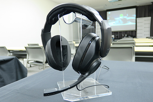 画像ギャラリー No.002のサムネイル画像 / Sennheiser初のワイヤレス＆ワイヤード両対応ゲーマー向けヘッドセット「GSP 670」が8月1日国内発売