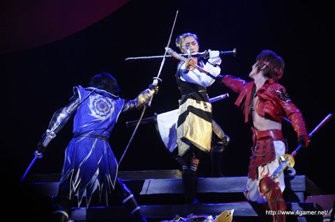 画像ギャラリー No.027のサムネイル画像 / 舞台「戦国BASARA3 宴」は，松永久秀，風魔小太郎，今川義元らが加わり，武将18人による“饗宴”に――東京公演ゲネプロのレポートを掲載