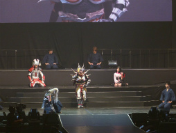 画像ギャラリー No.024のサムネイル画像 / 総勢27人の武将が夢の競演を繰り広げた「舞台『戦国BASARA』武将祭2013」が開催。最新作「戦国BASARA4」や次回公演の情報も発表に
