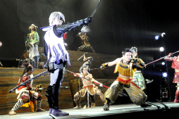 画像ギャラリー No.010のサムネイル画像 / いよいよ初日を迎えた舞台「『戦国BASARA3』‐咎狂わし絆‐」東京公演のゲネプロ鑑賞レポート。石田三成と徳川家康を軸に新たな物語が展開する