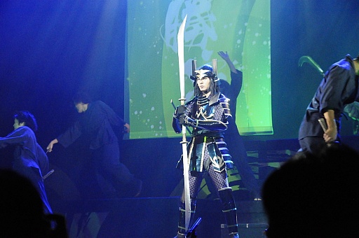 画像ギャラリー No.004のサムネイル画像 / 舞台「戦国BASARA4」は本日より公演開始。島 左近,柴田勝家ら新キャラクター参戦による新たな舞台「戦国BASARA」は必見だ