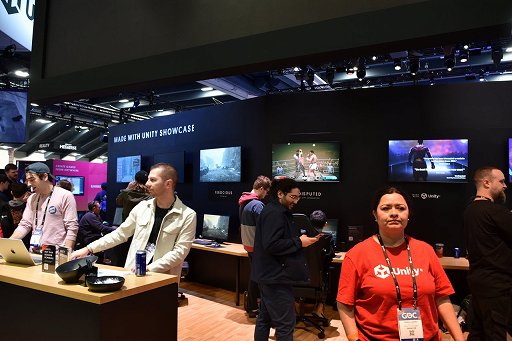 画像ギャラリー No.002のサムネイル画像 / ［GDC 2023］Unityブースは裸眼立体視機能を搭載したノートPCの展示などで大盛況