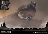画像ギャラリー No.039のサムネイル画像 / 「バットマン：アーカム・ビギンズ」の「ゴッサム バイガスライト」版バットマンのフィギュアが発売決定
