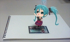 画像ギャラリー No.047のサムネイル画像 / 「初音ミク Project mirai 2」,収録曲「エレクトリック・ラブ」「ワールドイズマイン」「千本桜」「テレカクシ思春期」のSSや新規コスチューム,ARカード連動要素を紹介