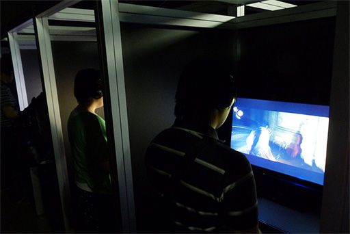 画像ギャラリー No.004のサムネイル画像 / ［TGS 2014］三上真司氏の新作サバイバルホラー「サイコブレイク」プレイレポート。30分間の圧倒的恐怖体験を生き残れるか？