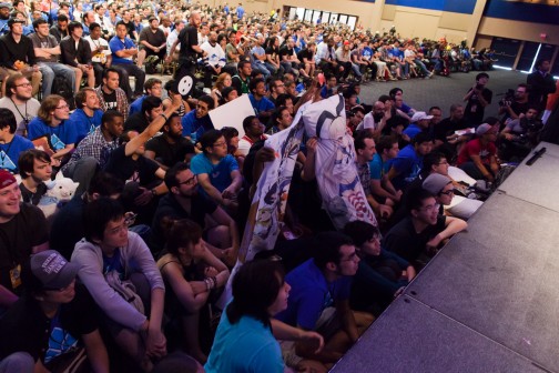画像ギャラリー No.005のサムネイル画像 / ［EVO2014］全世界が注目した決勝戦。「BBCP」優勝・ガリレオ選手と「ウルIV」優勝・Louffy選手へのインタビューを，最終日のリザルトと共にお届け