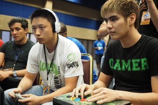画像ギャラリー No.020のサムネイル画像 / ［EVO2014］全世界が注目した決勝戦。「BBCP」優勝・ガリレオ選手と「ウルIV」優勝・Louffy選手へのインタビューを，最終日のリザルトと共にお届け