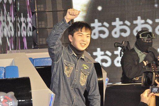 画像ギャラリー No.022のサムネイル画像 / 「コール オブ デューティ ゴースト」プレイヤーの頂点が決定！　「ニコニコゲームマスター × コール オブ デューティ ゴースト」本戦をレポート