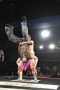 画像ギャラリー No.071のサムネイル画像 / 「リング☆ドリーム〜女子プロレス大戦〜」とDDTプロレスのコラボ興行は大盛況のうちに終了。次回開催にも期待大