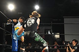 画像ギャラリー No.090のサムネイル画像 / 「リング☆ドリーム〜女子プロレス大戦〜」とDDTプロレスのコラボ興行は大盛況のうちに終了。次回開催にも期待大