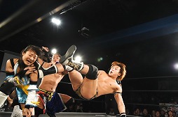 画像ギャラリー No.099のサムネイル画像 / 「リング☆ドリーム〜女子プロレス大戦〜」とDDTプロレスのコラボ興行は大盛況のうちに終了。次回開催にも期待大