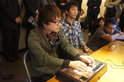 画像ギャラリー No.006のサムネイル画像 / 「DEAD OR ALIVE 5 Ultimate」Official Tournament 2013-2014東京予選レポート。AC版やマリー・ローズ参戦の理由など，早矢仕Pに聞いてみた