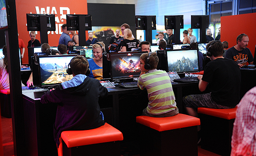 画像ギャラリー No.003のサムネイル画像 / ［gamescom］ロシア産F2Pゲーム「War Thunder」PS4版の実機デモプレイが披露。PC版とPS4版はクロスプラットフォームプレイが可能に