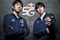 画像ギャラリー No.014のサムネイル画像 / ゲーム大会「Red Bull 5G 2014」,4対1で西代表チームが優勝
