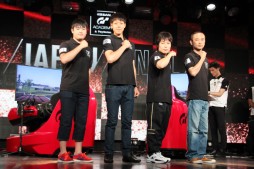 画像ギャラリー No.007のサムネイル画像 / 「GTアカデミー 2015」の日本代表選手を決定する「JAPAN FINAL」が開催。「グランツーリスモ6」のスキルを競った「Day 2」の模様をレポート