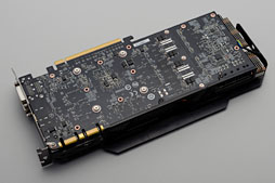 画像ギャラリー No.004のサムネイル画像 / 「GeForce GTX 770」レビュー。GTX 700シリーズ第2弾となる“メモリクロック7GHz版GTX 680”は買いなのか