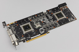 画像ギャラリー No.011のサムネイル画像 / ASUS独自のデュアルGTX 760カード,その価値は? 「MARS760-4GD5」を高解像度環境で試す