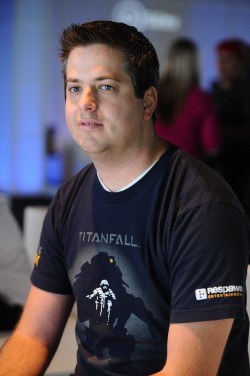 画像ギャラリー No.001のサムネイル画像 / ［gamescom］「Titanfall」のプロデューサーにミニインタビュー。ライバル多きオンラインFPSに挑戦するRespawn Entertainmentの意気込みとは