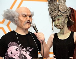 画像ギャラリー No.024のサムネイル画像 / ［TGS 2013］三島平八ならぬ原田平八が爆誕!? 鉄拳プロジェクトディレクター原田氏が鉄拳キャラに変身した「鉄拳 特殊メイクでなりきり！究極再現」イベントレポート
