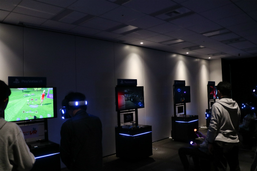 画像ギャラリー No.001のサムネイル画像 / PlayStation VR Media Experienceレポート。PS VRがあれば，あの宇多田ヒカルさんの歌う姿を至近距離で鑑賞できる
