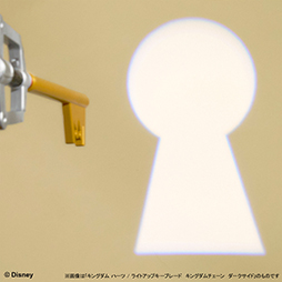 画像ギャラリー No.011のサムネイル画像 / 「キングダム ハーツ」のキーブレード型ライトが2024年2月24日に発売決定。手持ちサイズでソラとミッキーマウスが持つ2種をラインナップ