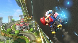 画像ギャラリー No.006のサムネイル画像 / ［E3 2013］「マリオカート8」プレイレポート。今度は壁や天井すらもコースになって，マリオ達が文字どおり縦横無尽に走り回る