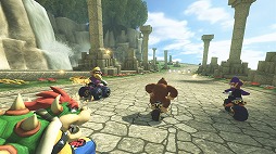 画像ギャラリー No.018のサムネイル画像 / ［E3 2013］「マリオカート8」プレイレポート。今度は壁や天井すらもコースになって，マリオ達が文字どおり縦横無尽に走り回る