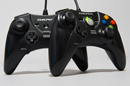 画像ギャラリー No.002のサムネイル画像 / 「FPS PAD STRIKE GEAR」レビュー。G.E.A.R.ブランド初のゲームパッドはPS3やXbox 360でFPSをプレイする人の相棒たりえるか