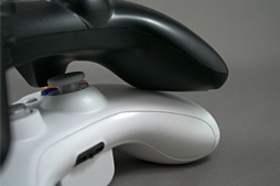 画像ギャラリー No.012のサムネイル画像 / 「FPS PAD STRIKE GEAR」レビュー。G.E.A.R.ブランド初のゲームパッドはPS3やXbox 360でFPSをプレイする人の相棒たりえるか