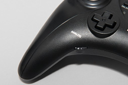 画像ギャラリー No.022のサムネイル画像 / 「FPS PAD STRIKE GEAR」レビュー。G.E.A.R.ブランド初のゲームパッドはPS3やXbox 360でFPSをプレイする人の相棒たりえるか