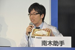 画像ギャラリー No.014のサムネイル画像 / ［TGS 2013］「子供向けだとしても，ドラマを訴えたい」。制作総指揮の名越稔洋氏が作品の魅力を語った「ヒーローバンク」ステージイベント