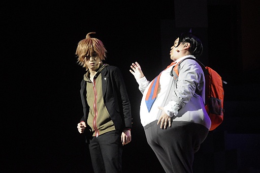 画像ギャラリー No.008のサムネイル画像 / 舞台「ダンガンロンパTHE STAGE〜希望の学園と絶望の高校生〜」の公演がいよいよスタート。舞台ならではの魅力あふれるダンガンロンパに注目だ