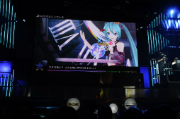 画像ギャラリー No.009のサムネイル画像 / ［TGS 2013］「初音ミク -Project DIVA- F 2nd」の神プレイは見られたのか！？　開発スタッフが高難度に挑戦した「一遊入魂」ステージをレポート