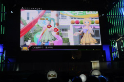 画像ギャラリー No.010のサムネイル画像 / ［TGS 2013］「初音ミク -Project DIVA- F 2nd」の神プレイは見られたのか！？　開発スタッフが高難度に挑戦した「一遊入魂」ステージをレポート