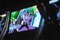 画像ギャラリー No.029のサムネイル画像 / 「初音ミク -Project DIVA- F 2nd」と東京ジョイポリスのコラボイベントが本日開催。限定コンテンツ満載の「初音ミク -DAIBA de DIVA- F 2nd」をレポート