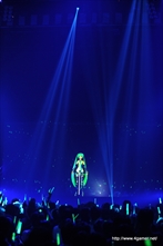 画像ギャラリー No.015のサムネイル画像 / ミクの日に行われたイベント「Project DIVA presents MATSURI DA DIVA」をレポート。「初音ミク -Project DIVA- F 2nd」の発売を“祈願”したライブでは，“中の人”の生歌披露も