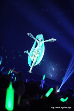 画像ギャラリー No.021のサムネイル画像 / ミクの日に行われたイベント「Project DIVA presents MATSURI DA DIVA」をレポート。「初音ミク -Project DIVA- F 2nd」の発売を“祈願”したライブでは，“中の人”の生歌披露も