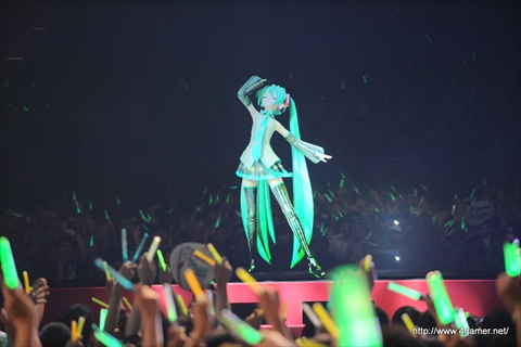 画像ギャラリー No.023のサムネイル画像 / ミクの日に行われたイベント「Project DIVA presents MATSURI DA DIVA」をレポート。「初音ミク -Project DIVA- F 2nd」の発売を“祈願”したライブでは，“中の人”の生歌披露も