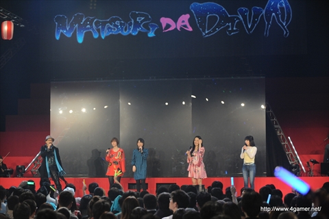 画像ギャラリー No.024のサムネイル画像 / ミクの日に行われたイベント「Project DIVA presents MATSURI DA DIVA」をレポート。「初音ミク -Project DIVA- F 2nd」の発売を“祈願”したライブでは，“中の人”の生歌披露も