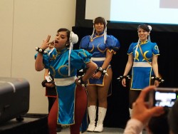画像ギャラリー No.014のサムネイル画像 / ［COMIC-CON 2013］「ウルトラストリートファイターIV」のアレはいったいどうなるの？　コスプレいっぱいのComic-Con会場で，小野Pに詳しく聞いてみた