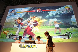 画像ギャラリー No.018のサムネイル画像 / ［TGS 2014］「ウルIV」の新エディション「OMEGA」公開にプロゲーマーも大興奮。新情報満載で盛り上がった「サイキョー格闘ステージ」レポート