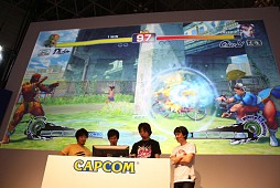 画像ギャラリー No.020のサムネイル画像 / ［TGS 2014］「ウルIV」の新エディション「OMEGA」公開にプロゲーマーも大興奮。新情報満載で盛り上がった「サイキョー格闘ステージ」レポート
