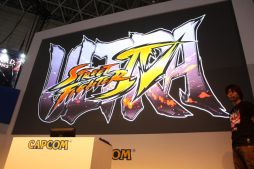 画像ギャラリー No.028のサムネイル画像 / ［TGS 2014］「ウルIV」の新エディション「OMEGA」公開にプロゲーマーも大興奮。新情報満載で盛り上がった「サイキョー格闘ステージ」レポート