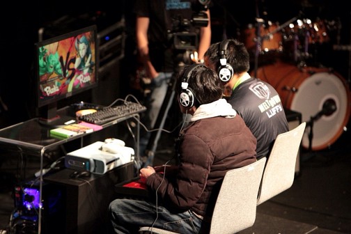 画像ギャラリー No.058のサムネイル画像 / 「ウルトラストリートファイターIV」公式世界大会「Capcom Cup Finals」現地レポートまとめ。頂点を極める戦いの模様を産地直送でお届け