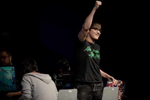 画像ギャラリー No.105のサムネイル画像 / 「ウルトラストリートファイターIV」公式世界大会「Capcom Cup Finals」現地レポートまとめ。頂点を極める戦いの模様を産地直送でお届け