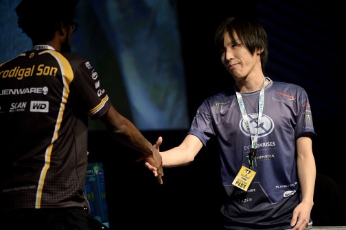 画像ギャラリー No.115のサムネイル画像 / 「ウルトラストリートファイターIV」公式世界大会「Capcom Cup Finals」現地レポートまとめ。頂点を極める戦いの模様を産地直送でお届け